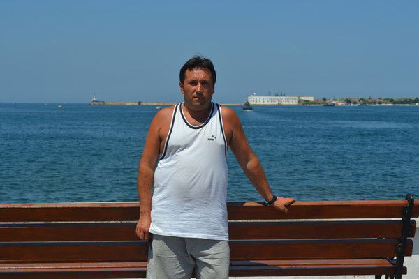 Владимир Голокоз