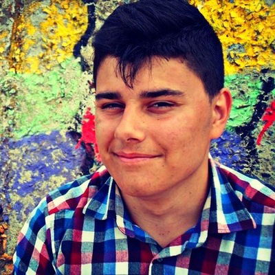 Артур Олейник