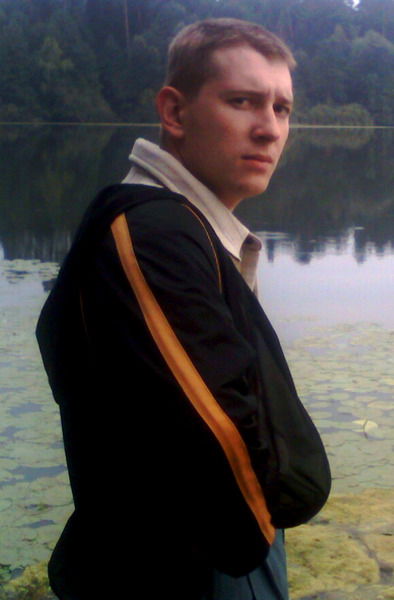 Максим Колесников