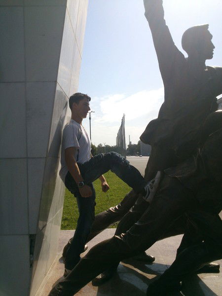 Александр Романенко