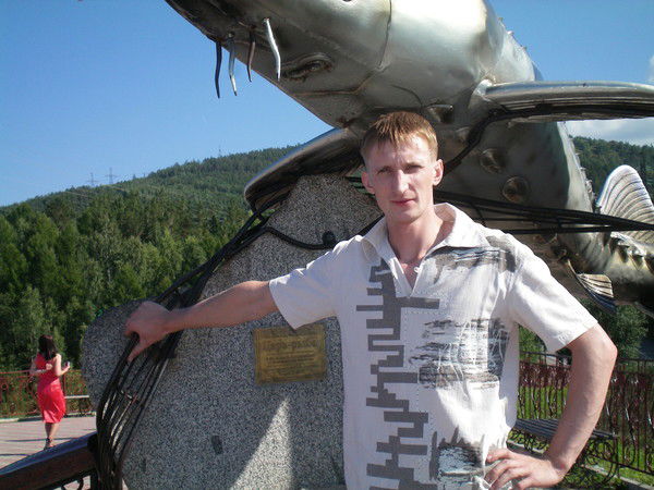 Андрей Уколов