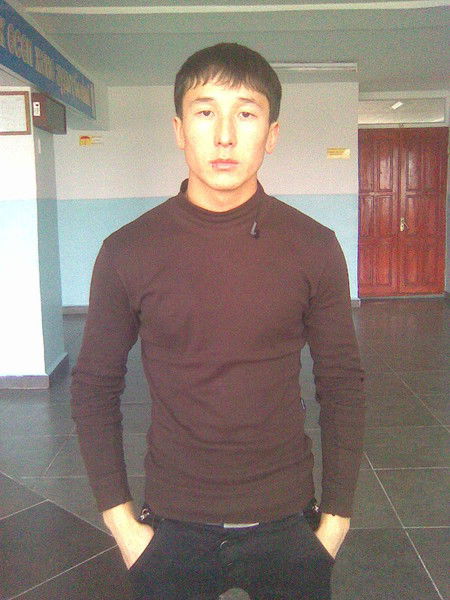 Олжас Садвакасов