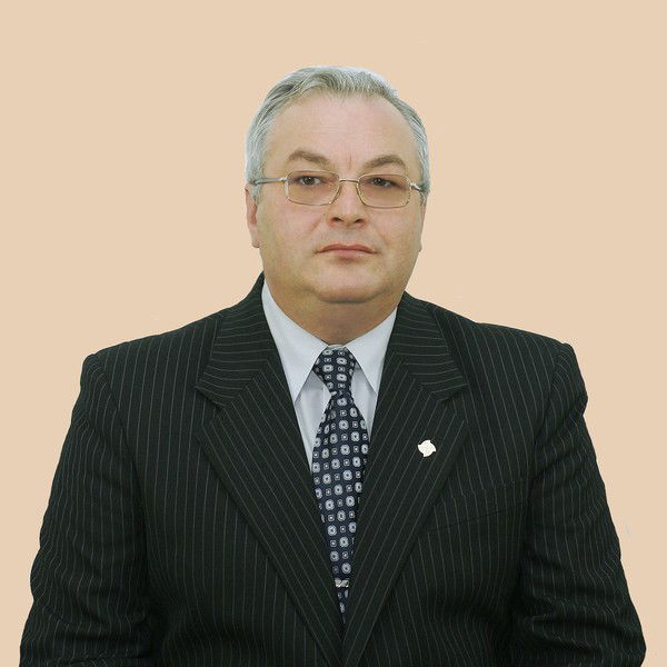 Игорь Айзин