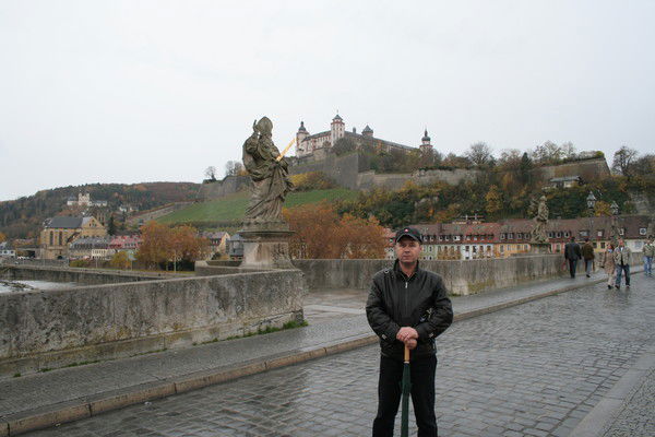 Александр Литвинов