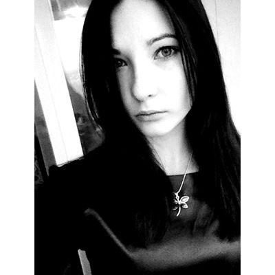 Даша Попова