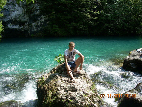 Влад Ямбарцев