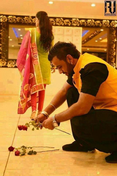 Нодир Акбаров