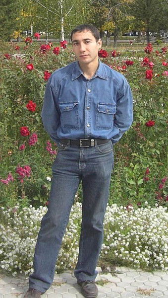 Роман Гусеинов