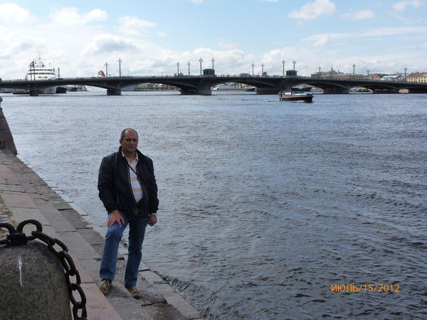 Писаренко Валентин