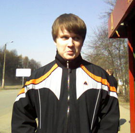 Денис Хахаев