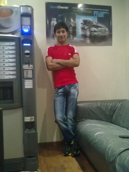 Муротов Илхом