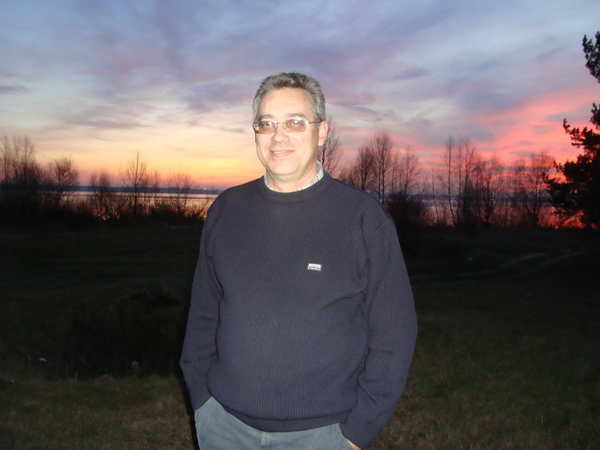 Олег Бахмутский