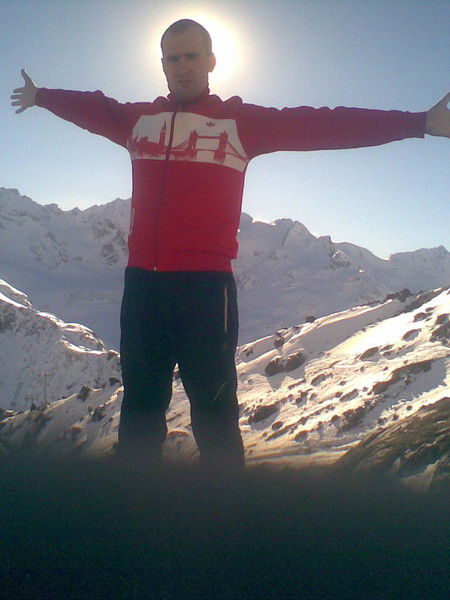 Александр Гузь