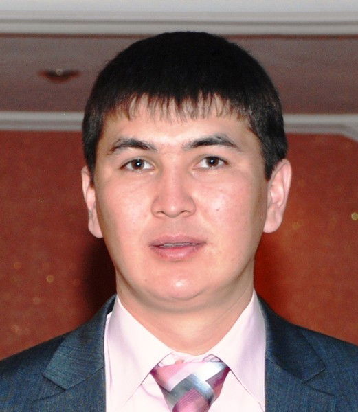 Булат Изенов