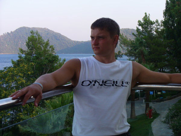 Леонид Дерков