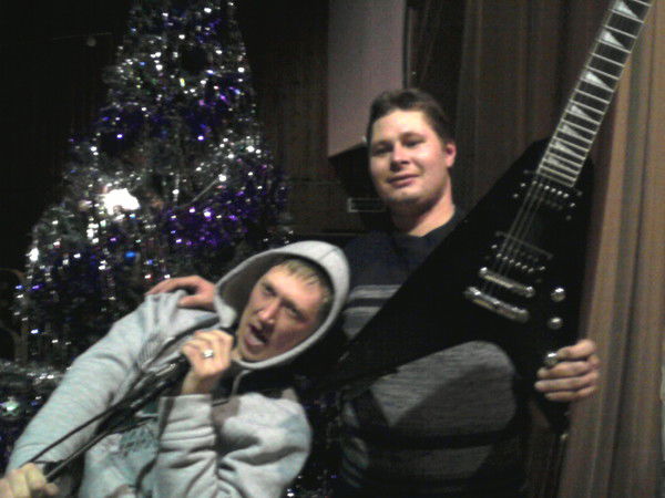 Денис Калашников