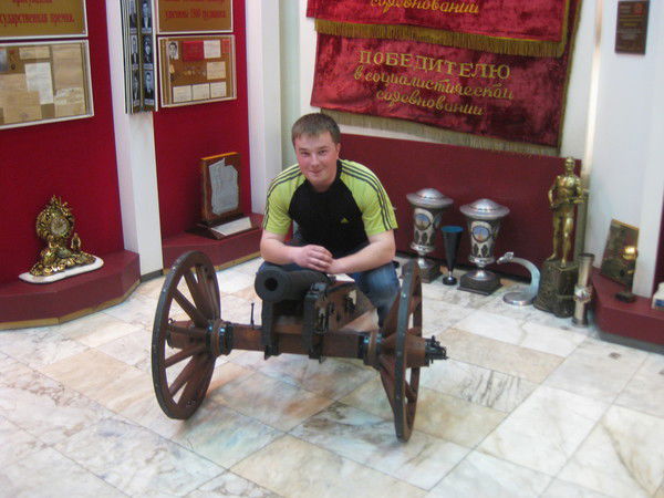 Неизвестно Неизвестно