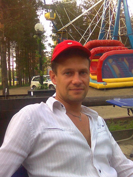 Олег Пономарев