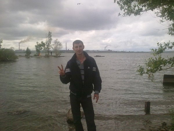 Максим Волков