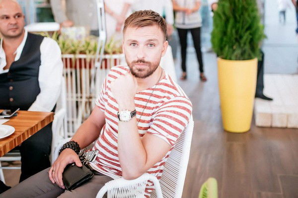 Артём Иванов