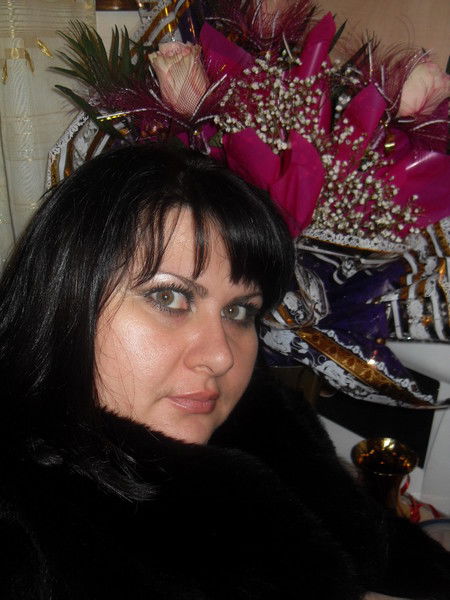 Елена Отхвани