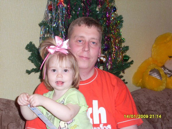 Олег Хлестунов