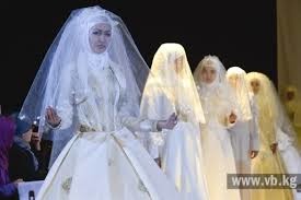 Мусульманка ........................