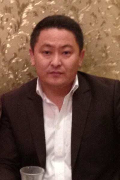 Алмас Садуакасов