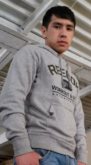 Чалол Эшончонов