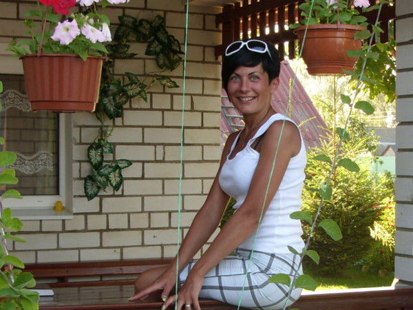 Лена Валенда