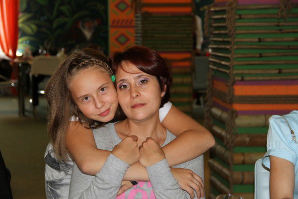 Анна Колова