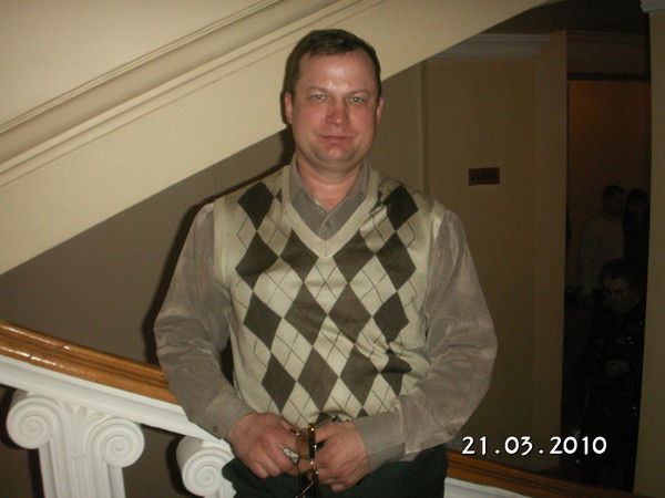 Владимир Симонов