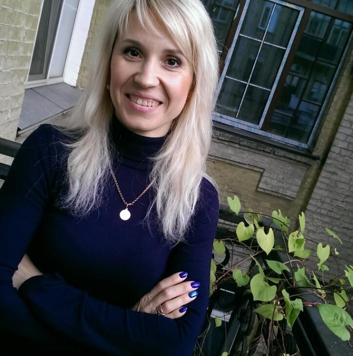 Анна Земцова