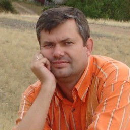 Виталий Иванов