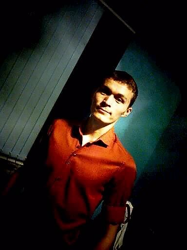 Алмас Муратов