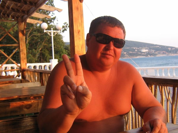 Олег Выборнов