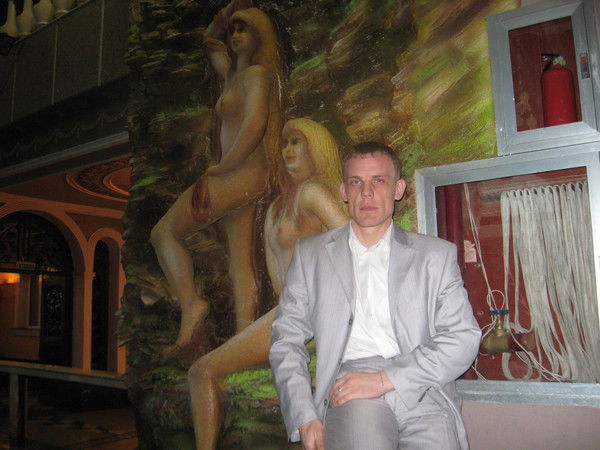 Виктор Михайлов