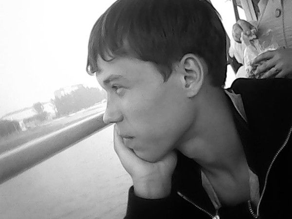 Антон Мирошниченко