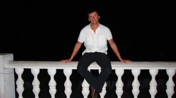 Максим Попов