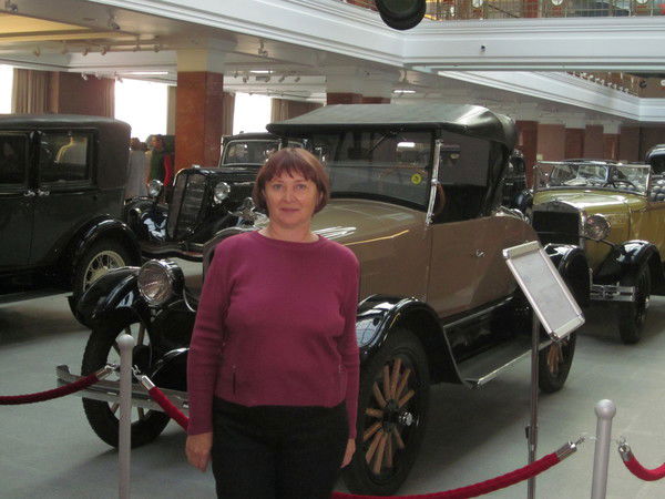 Елена Лекомцева