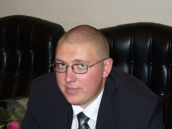 Дмитрий Глушков