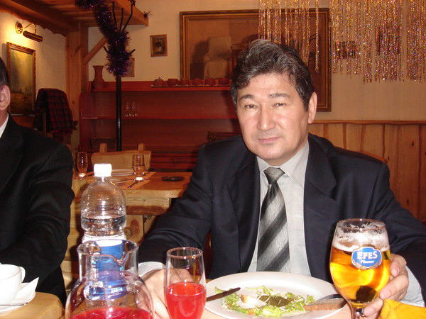 Аскар Досбаев