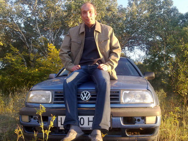 Александр Антонов