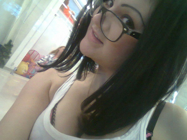 Оленька Нехристова