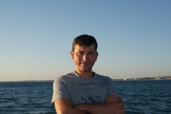 Максим Медведев