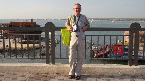 Саша Тихонов