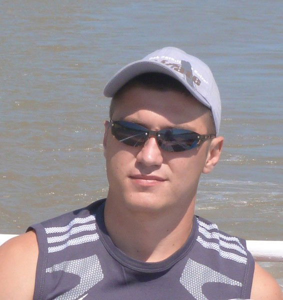 Антон Морозов