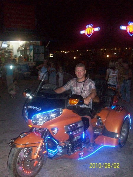 Александр Гнедов