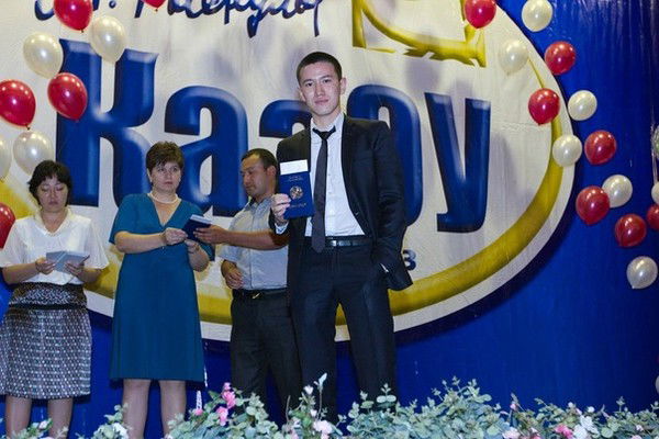 Алмас Максутбеков