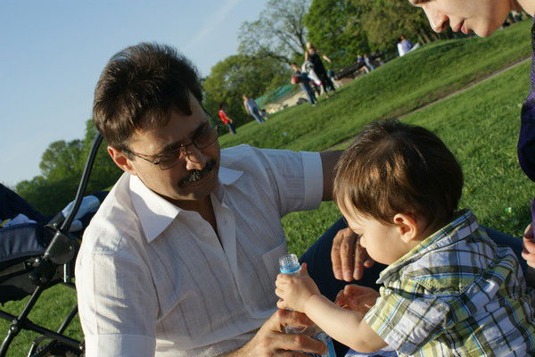 Роберт Баграмян